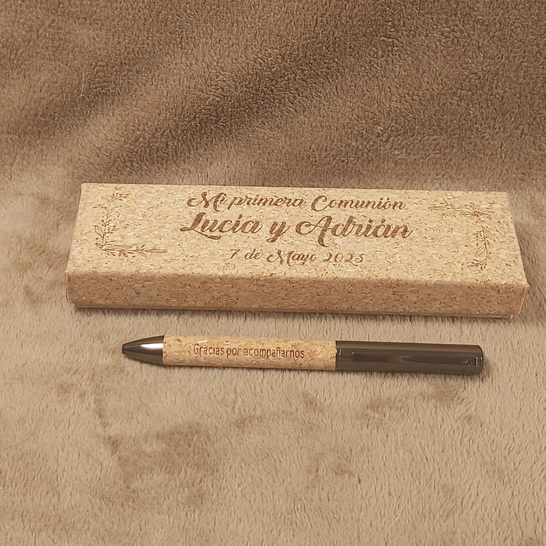 Estuche de corcho con bolígrafos